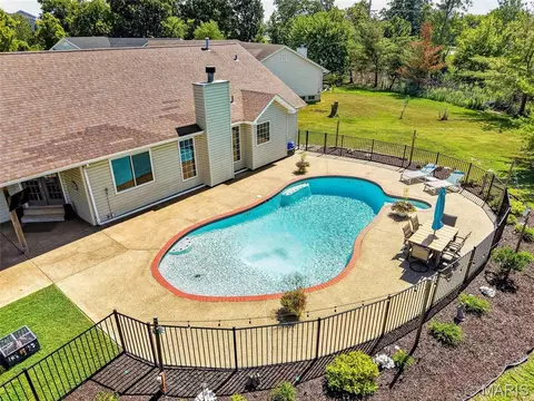 Exterior - 1509 Langrove Dr, O'fallon, MO 63368 photo 6 of 10