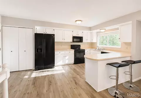 Kitchen - 21 White Chapel, O'fallon, MO 63368 photo 1 of 3