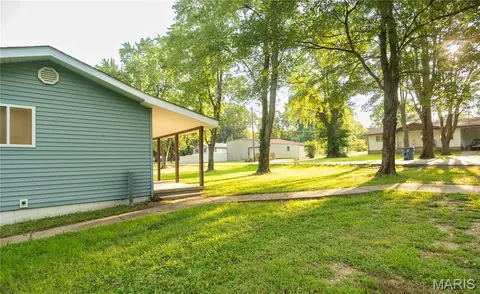 Exterior - 605 Guiling, Bloomfield, MO 63825 photo 4 of 7