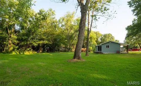 Exterior - 605 Guiling, Bloomfield, MO 63825 photo 1 of 7