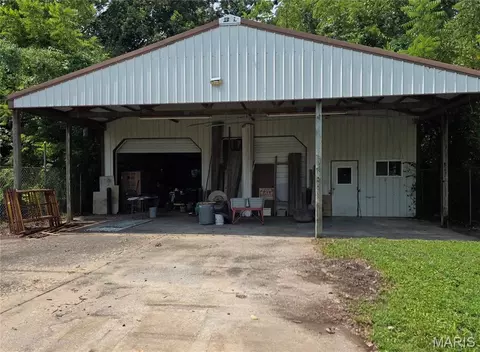 545 S Benton St, Cape Girardeau, MO 63703