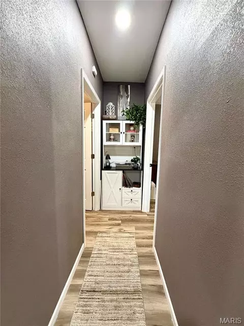 Entry Way - 905 E 3rd St, Salem, MO 65560 photo 2 of 2