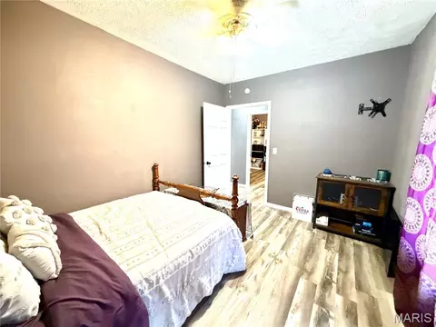 Bedroom - 905 E 3rd St, Salem, MO 65560 photo 4 of 4