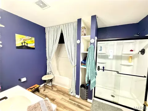 Bath - 905 E 3rd St, Salem, MO 65560 photo 1 of 4