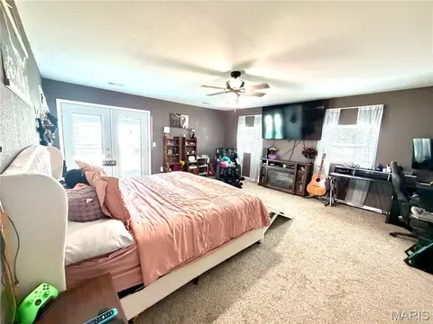 Bedroom - 905 E 3rd St, Salem, MO 65560 photo 1 of 4