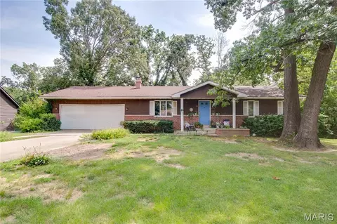 17652 Ridge Dr, Carlinville, IL 62626