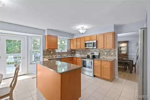 Kitchen - 6508 Covington Oaks Dr, Cedar Hill, MO 63016 photo 3 of 4