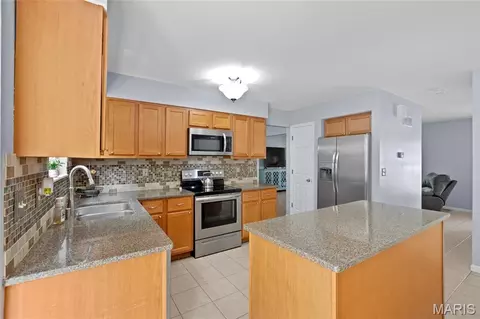 Kitchen - 6508 Covington Oaks Dr, Cedar Hill, MO 63016 photo 4 of 4