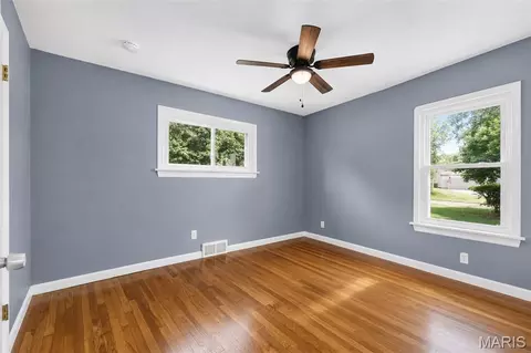 Bedroom - 127 Applegate Ln, Ballwin, MO 63011 photo 2 of 6