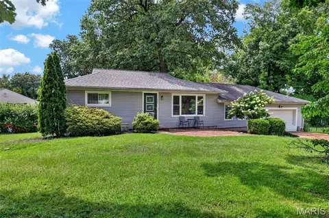 Exterior - 127 Applegate Ln, Ballwin, MO 63011 photo 6 of 6