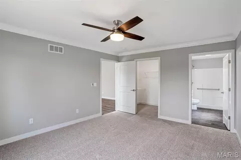 Bedroom - 427 Cloverleaf Dr, Washington, MO 63090 photo 3 of 4