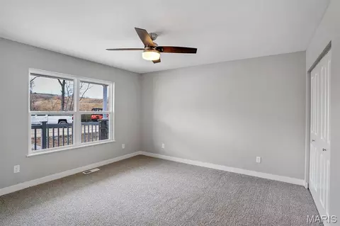 Bedroom - 427 Cloverleaf Dr, Washington, MO 63090 photo 1 of 4