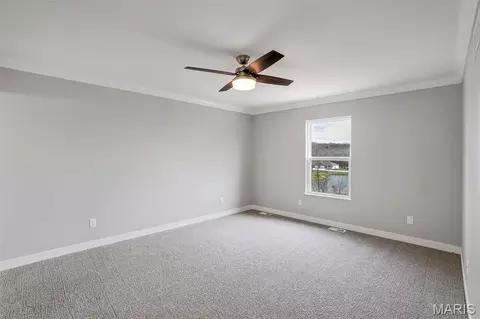 Bedroom - 427 Cloverleaf Dr, Washington, MO 63090 photo 2 of 4