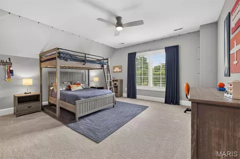 Bedroom - 3032 Fallbrook Dr, Frontenac, MO 63131 photo 2 of 3