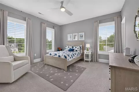 Bedroom - 3032 Fallbrook Dr, Frontenac, MO 63131 photo 1 of 3
