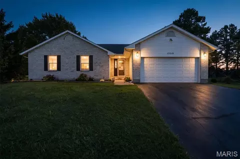 13519 Lakewood Dr, New Offenburg, MO 63670