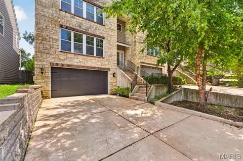 1544 Fairmount Ave, Saint Louis, MO 63139