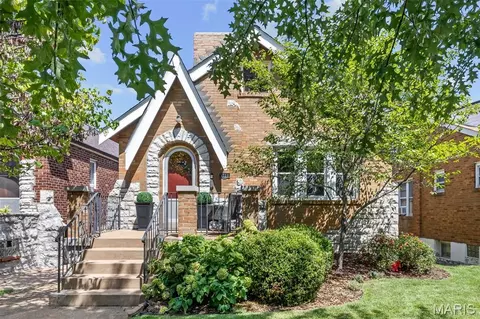 5729 Goethe Ave, Saint Louis, MO 63109