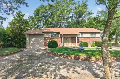 538 W Fremont Rd, Lebanon, MO 65536