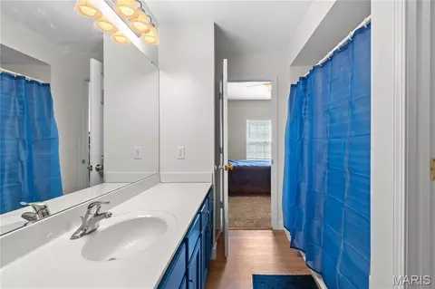 Bath - 4300 Spring Creek Ln, O'fallon, MO 63368 photo 2 of 3