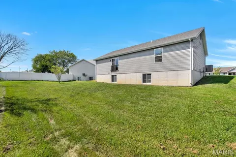 Exterior - 91 Swaying Pine Ln, Winfield, MO 63389 photo 6 of 6