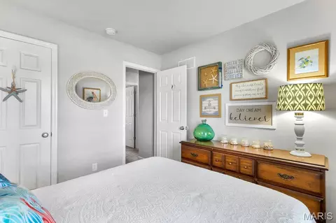 Bedroom - 91 Swaying Pine Ln, Winfield, MO 63389 photo 5 of 7