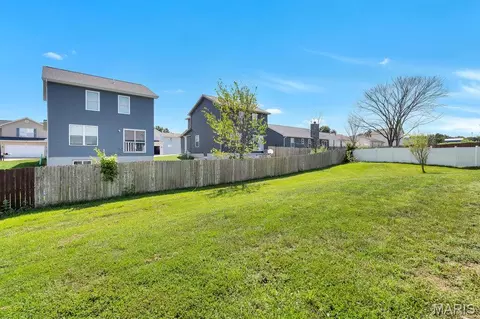 Exterior - 91 Swaying Pine Ln, Winfield, MO 63389 photo 5 of 6