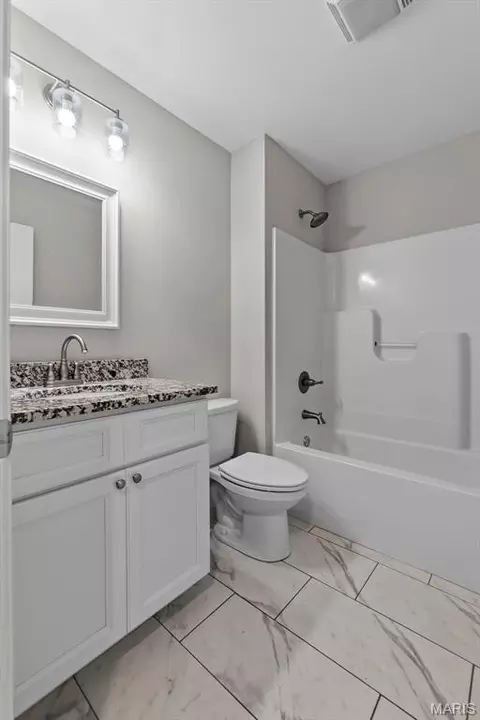 Bath - 461 Culloden Moore, Jackson, MO 63755 photo 3 of 3