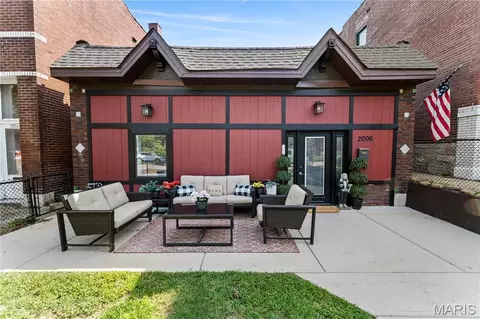 2006 Geyer Ave, Saint Louis, MO 63104