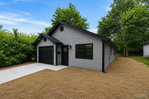 437 Polk Ave, Lebanon, MO 65536