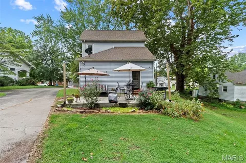 Exterior - 214 W Mary St, Jackson, MO 63755 photo 3 of 8