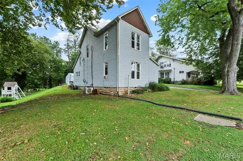Exterior - 214 W Mary St, Jackson, MO 63755 photo 6 of 8