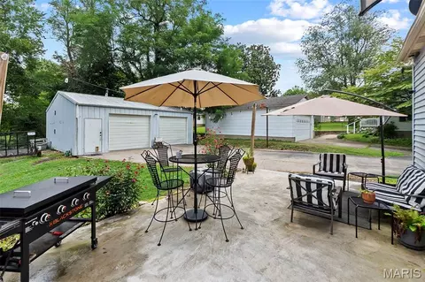 Exterior - 214 W Mary St, Jackson, MO 63755 photo 5 of 8