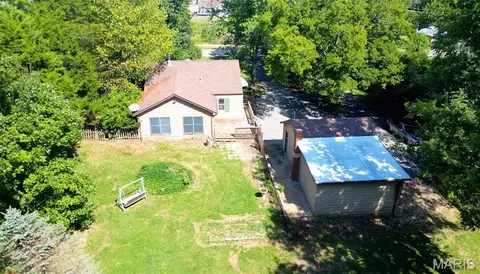 Exterior - 339 Summit Rd, Fenton, MO 63026 photo 5 of 9