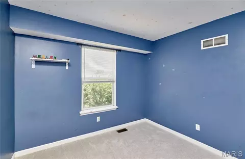 Bedroom - 1488 Cochise Dr, O'fallon, MO 63366 photo 9 of 13