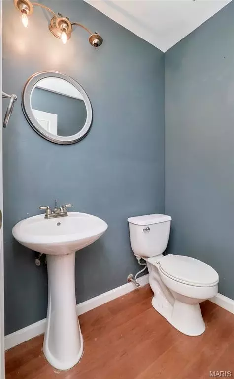 Bath - 1488 Cochise Dr, O'fallon, MO 63366 photo 3 of 3