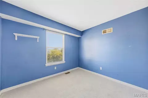 Bedroom - 1488 Cochise Dr, O'fallon, MO 63366 photo 14 of 15