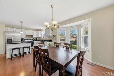 Dining - 1488 Cochise Dr, O'fallon, MO 63366 photo 2 of 4