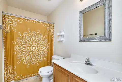 Bath - 1488 Cochise Dr, O'fallon, MO 63366 photo 1 of 3