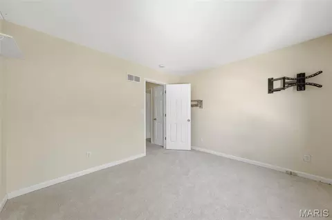 Bedroom - 1488 Cochise Dr, O'fallon, MO 63366 photo 9 of 15