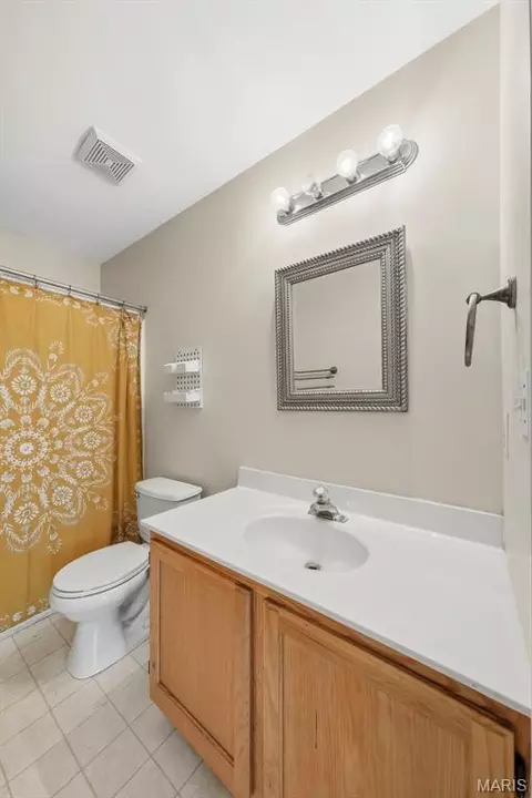 Bath - 1488 Cochise Dr, O'fallon, MO 63366 photo 4 of 7
