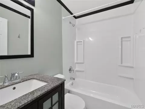 Bath - 405 Prince Ruppert Dr, O'fallon, MO 63366 photo 1 of 2