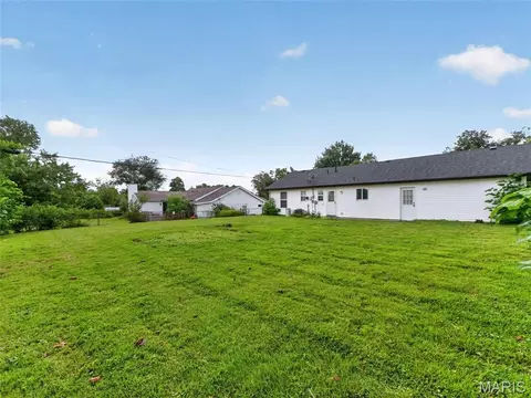 Exterior - 405 Prince Ruppert Dr, O'fallon, MO 63366 photo 5 of 7