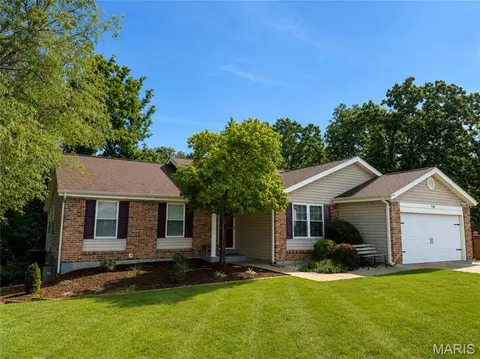 728 Wisdom Ct, Fenton, MO 63026