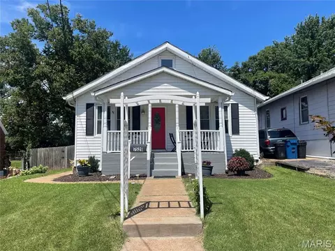 7529 Weaver Ave, Saint Louis, MO 63143