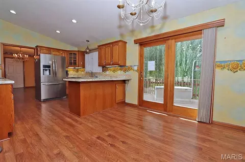 Kitchen - 1513 Tanglewood Rd, Jackson, MO 63755 photo 6 of 6