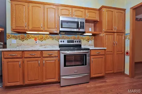Kitchen - 1513 Tanglewood Rd, Jackson, MO 63755 photo 5 of 6