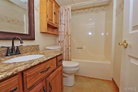 Bath - 1513 Tanglewood Rd, Jackson, MO 63755 photo 1 of 5