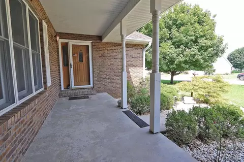 Exterior - 1513 Tanglewood Rd, Jackson, MO 63755 photo 6 of 19