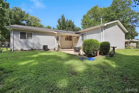 Exterior - 1704 E 9th St, Washington, MO 63090 photo 7 of 7